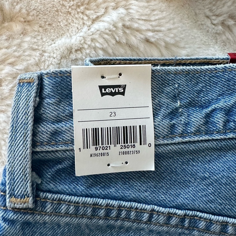 Levi’s 90’s 501 - Picture 2 of 4